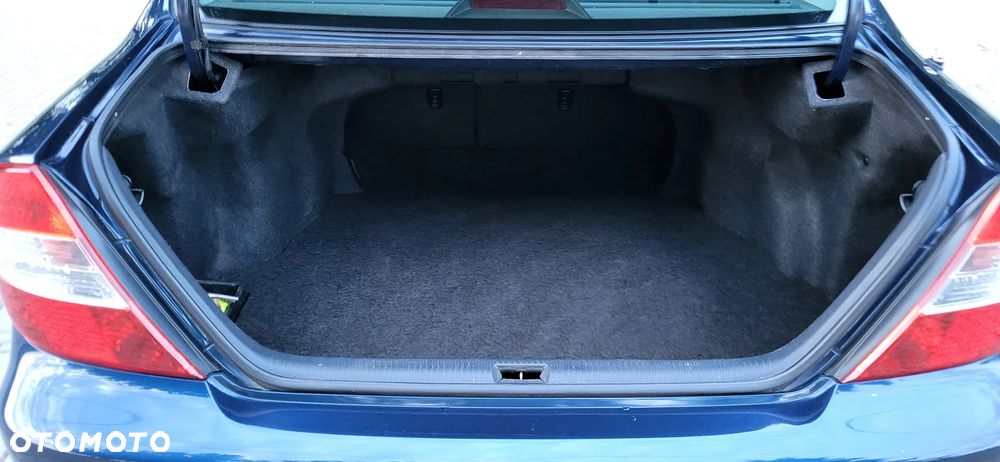 Toyota Camry 3.0 V6 - 20