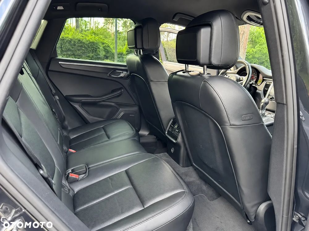 Porsche Macan - 11