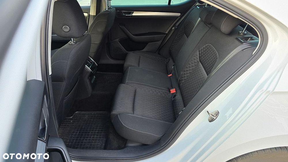 Skoda Superb 2.0 TSI Style DSG - 22