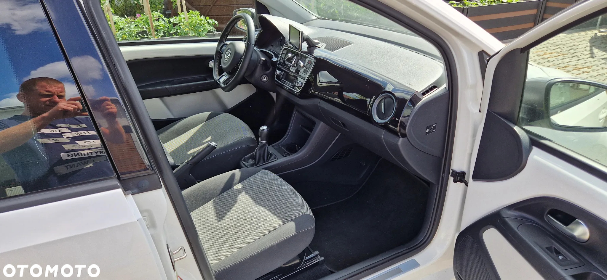 Volkswagen up! cheer - 6