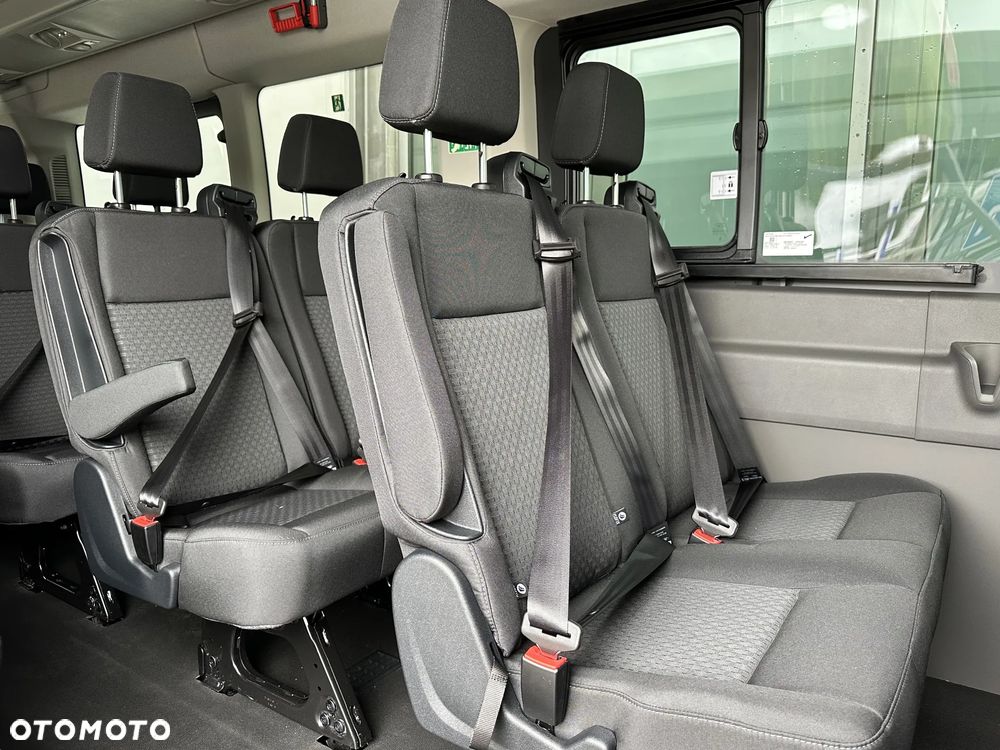 Ford Transit L2H3 Limited - 18