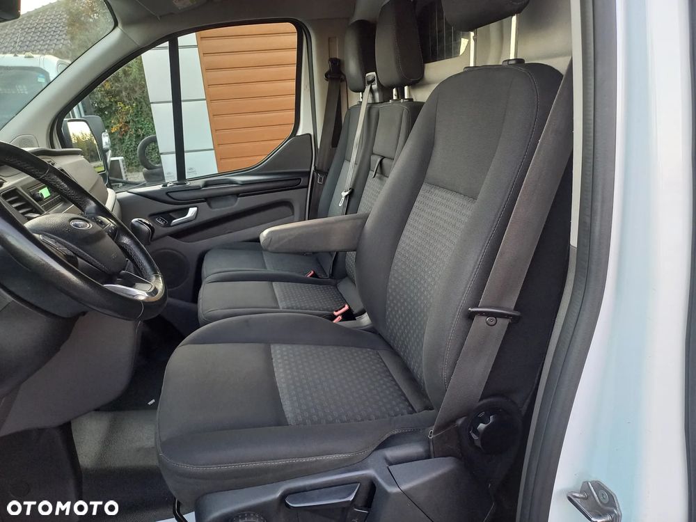 Ford Transit Custom - 17