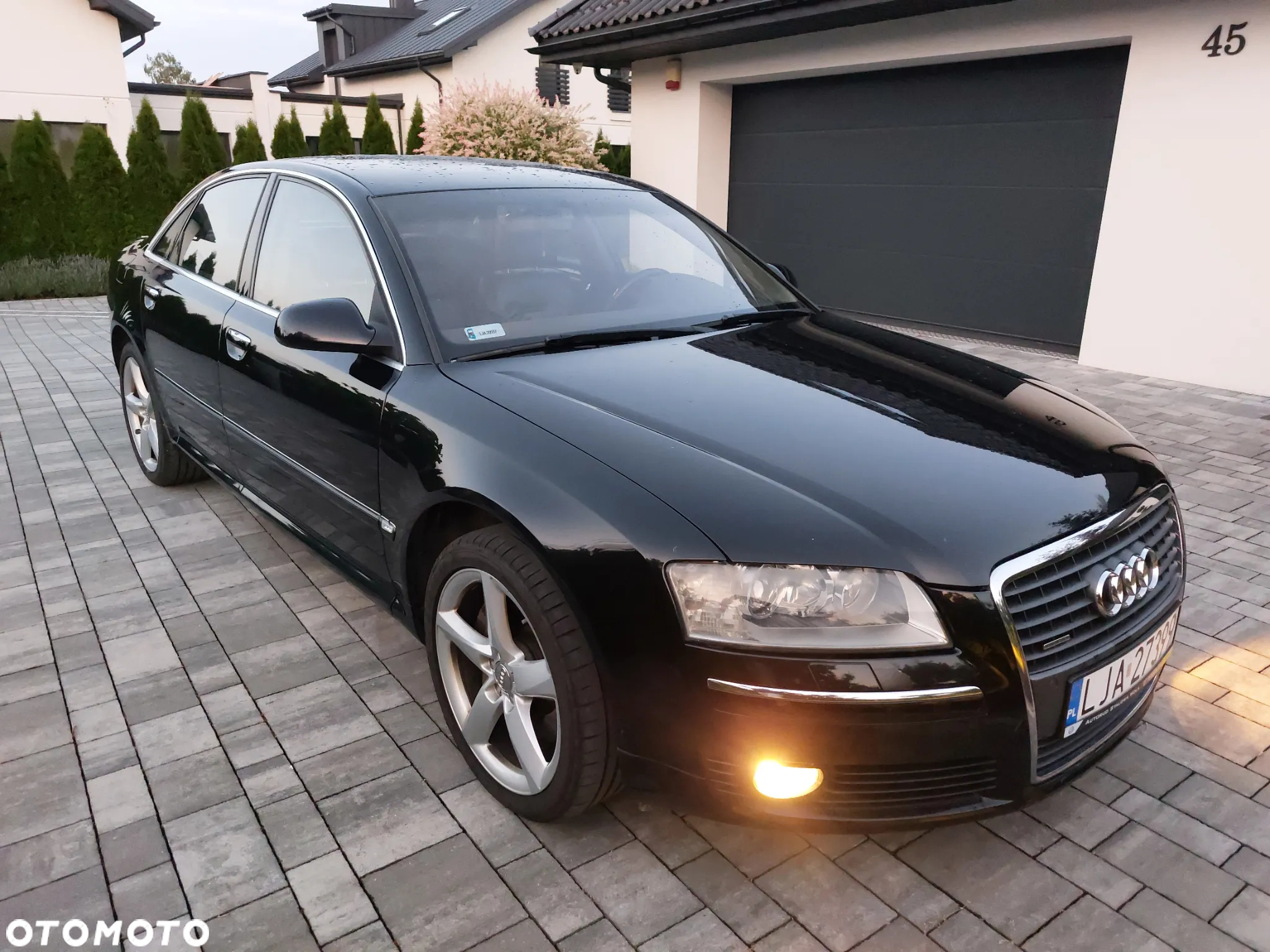Audi A8 4.2 FSI Quattro - 5