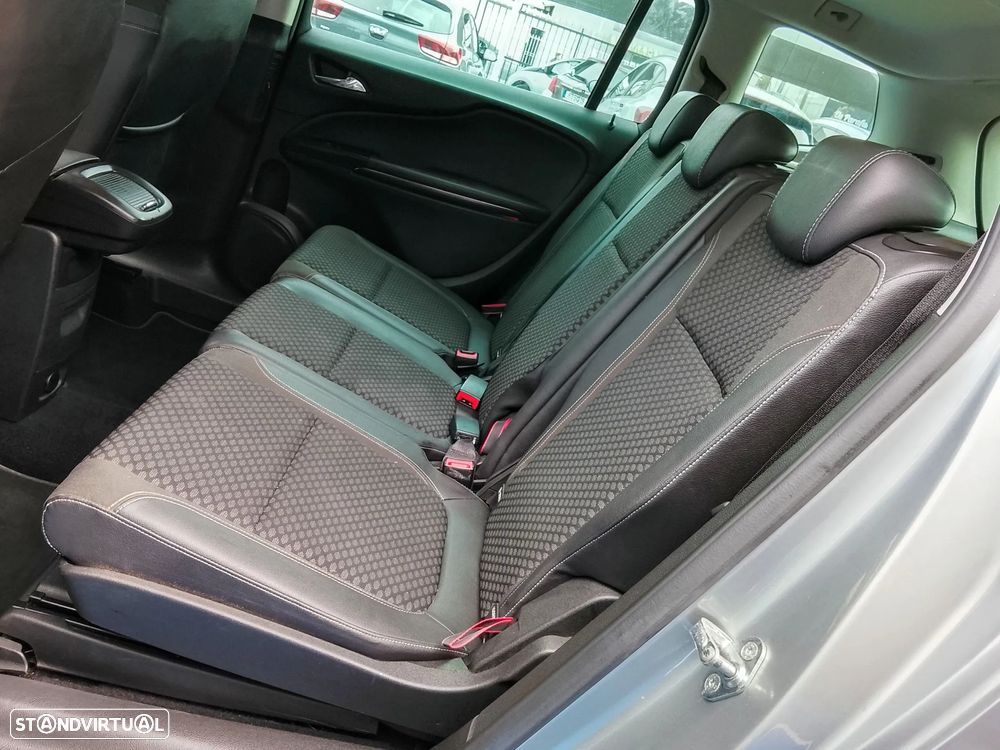 Opel Zafira 1.6 CDTi Cosmo - 19