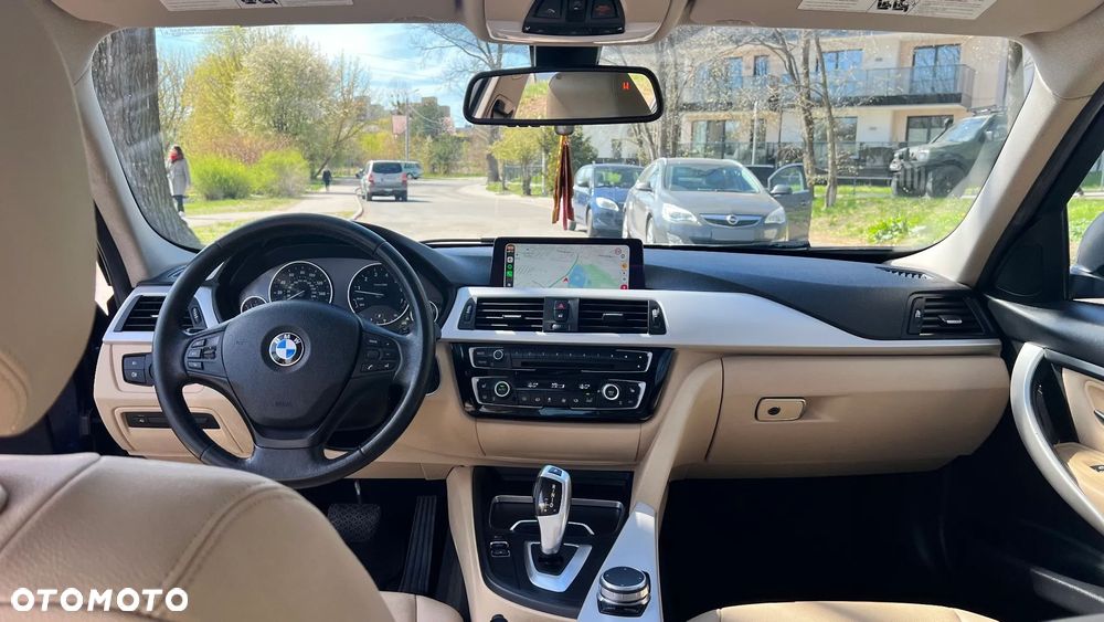 BMW Seria 3 320i Edition Luxury Line Purity - 11