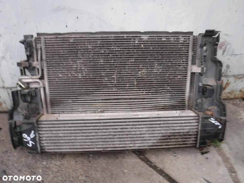 Volvo S60 II V60 10-13 2.0 D3  chlodnice wentylator automat - 1