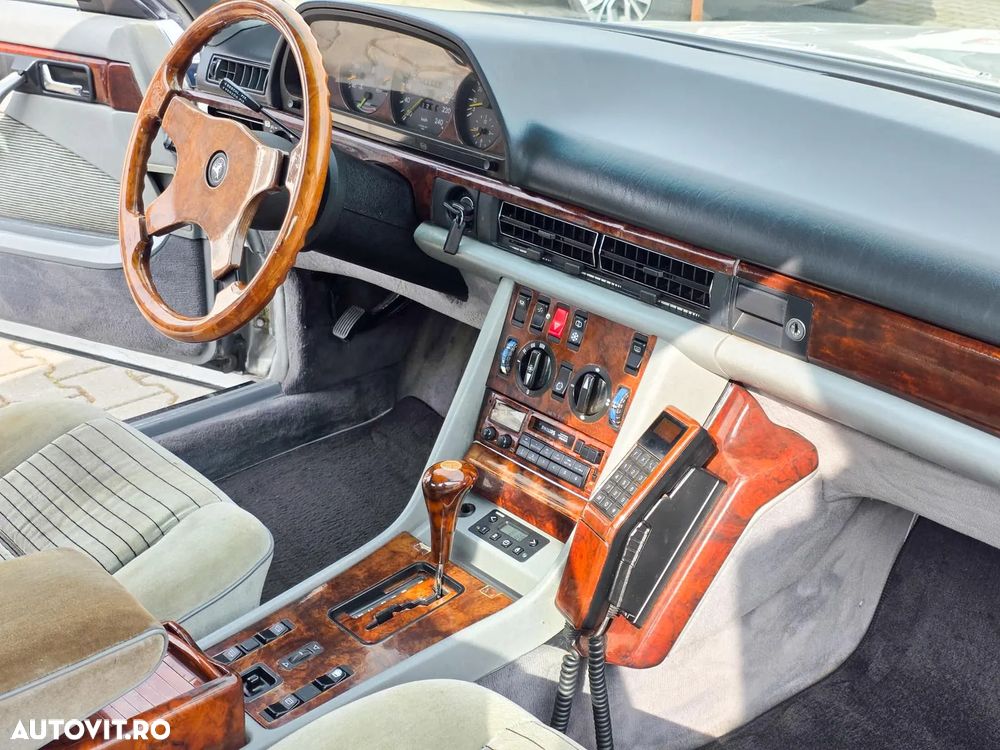 Mercedes-Benz W126 - 25