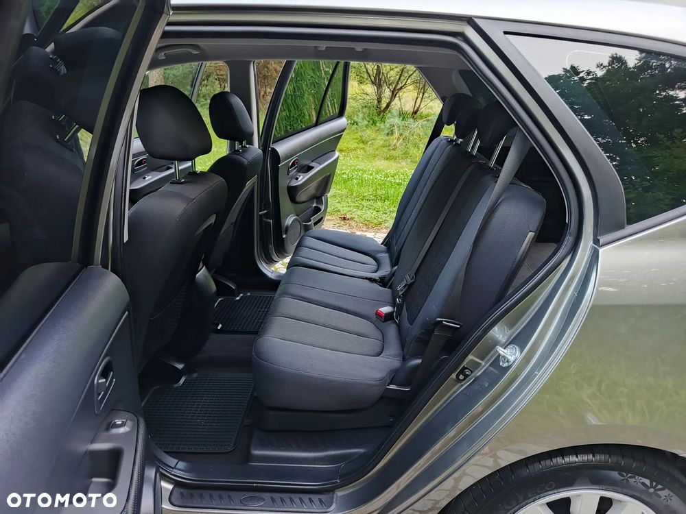 Kia Carens 1.6 CRDi Vision - 14