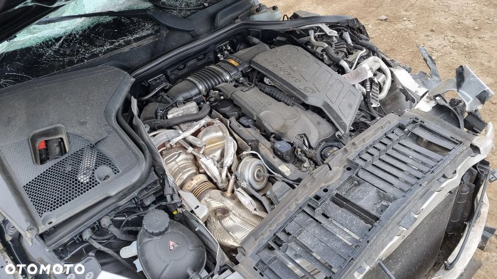 Mercedes-Benz CLS 400 d 4Matic 9G-TRONIC AMG Line - 13