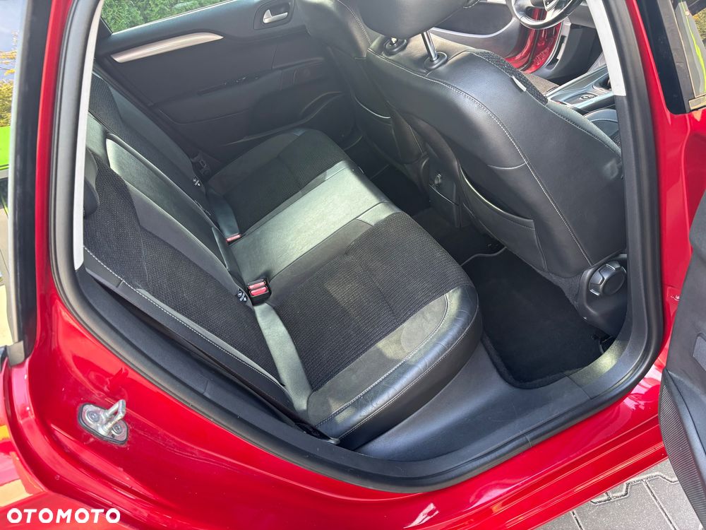 Citroën C4 1.2 PureTech Shine S&S - 21