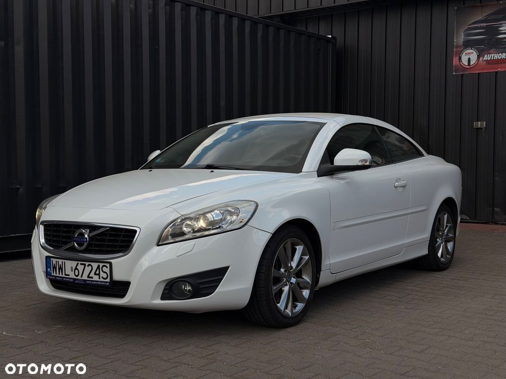 Volvo C70 2.0D Momentum - 10
