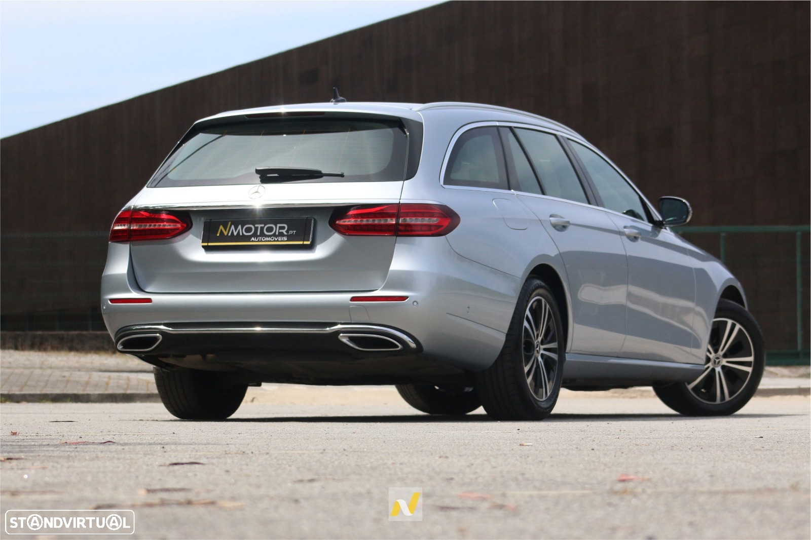 Mercedes-Benz E 220 d 4Matic T 9G-TRONIC Avantgarde - 5