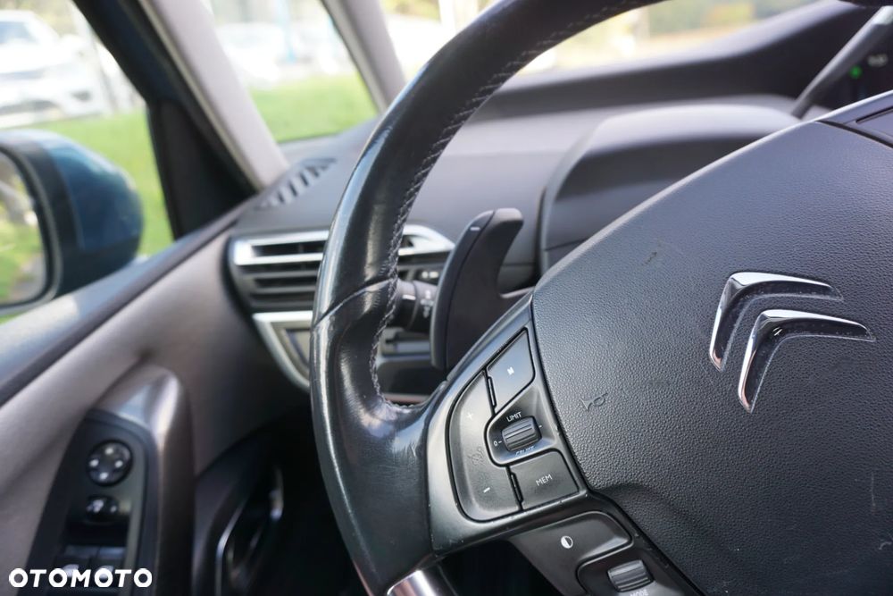 Citroën C4 Picasso BlueHDi 150 EAT6 Exclusive - 25