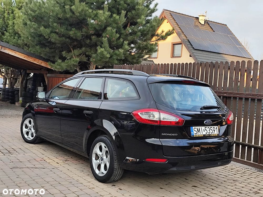 Ford Mondeo 1.6 Ambiente - 3