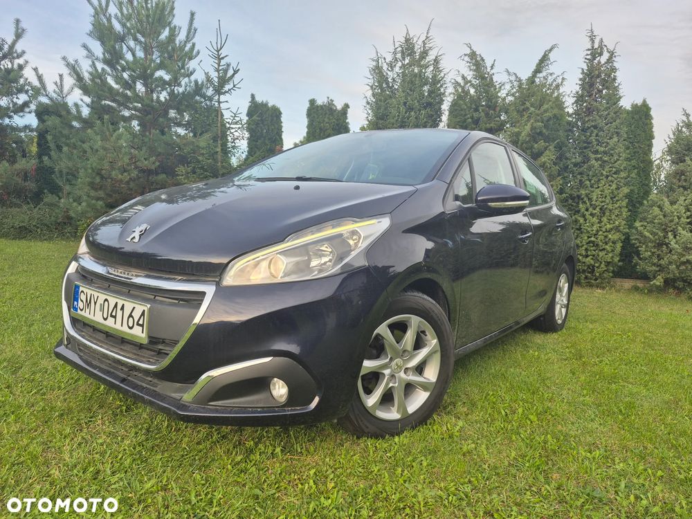 Peugeot 208 - 12