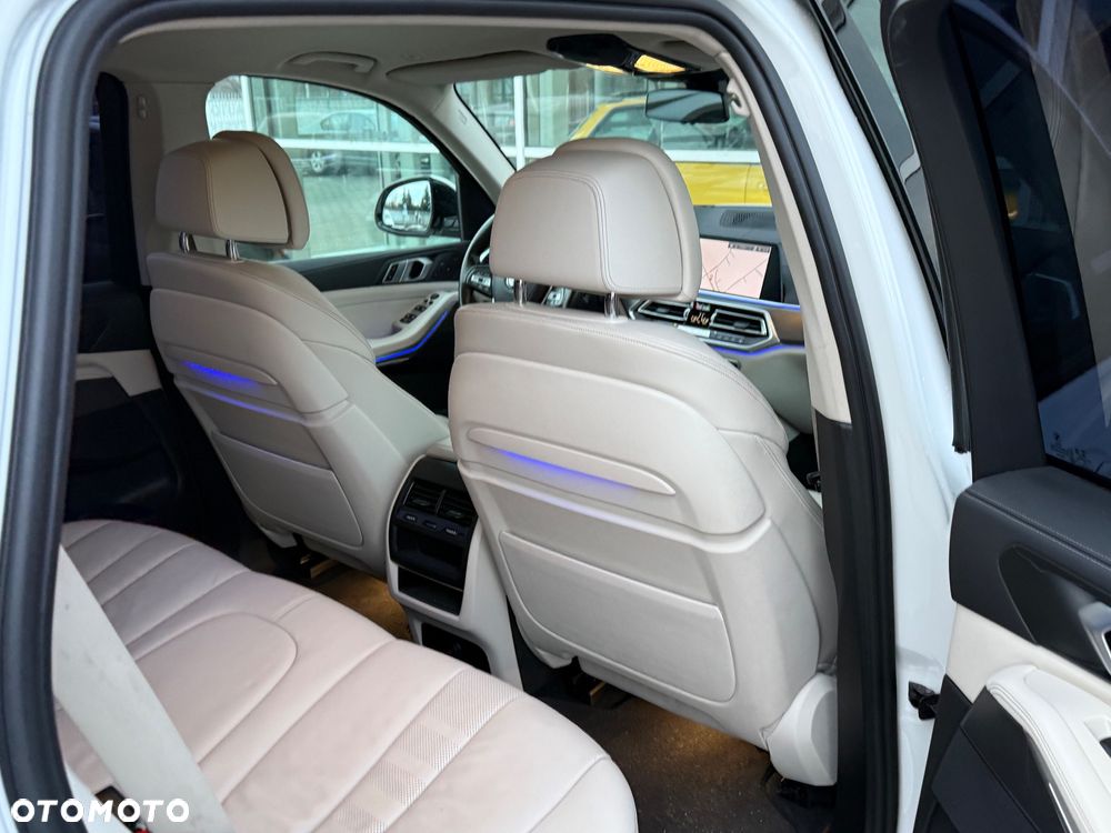 BMW X5 xDrive30d - 28