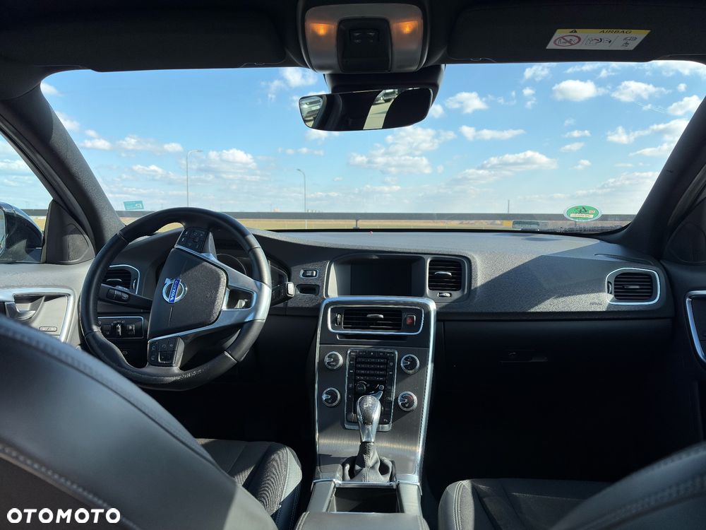 Volvo V60 D4 Drive-E Momentum - 7