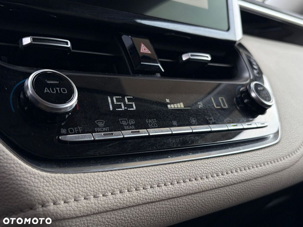 Toyota Corolla 1.8 Hybrid Comfort - 26