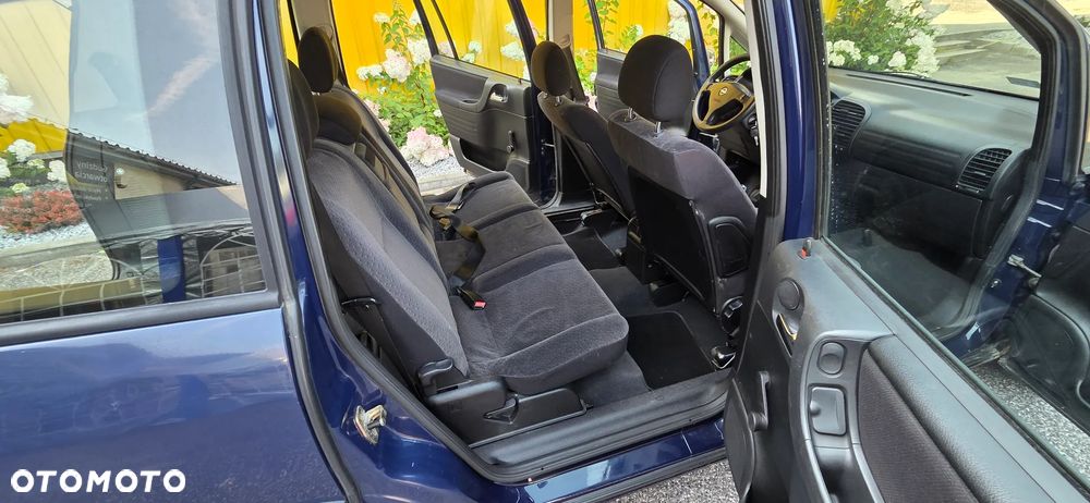 Opel Zafira 1.6 16V Elegance - 13