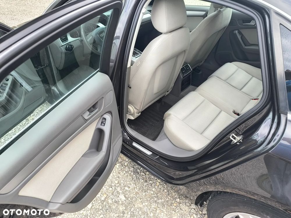 Audi A4 Limousine 2.0 TDI - 13