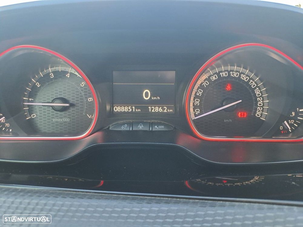 Peugeot 2008 1.2 PureTech GT Line - 13