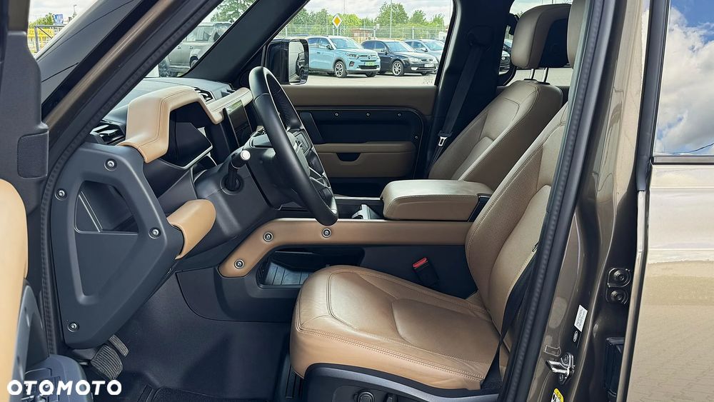 Land Rover Defender 5.0 P425 X-Dynamic HSE - 9