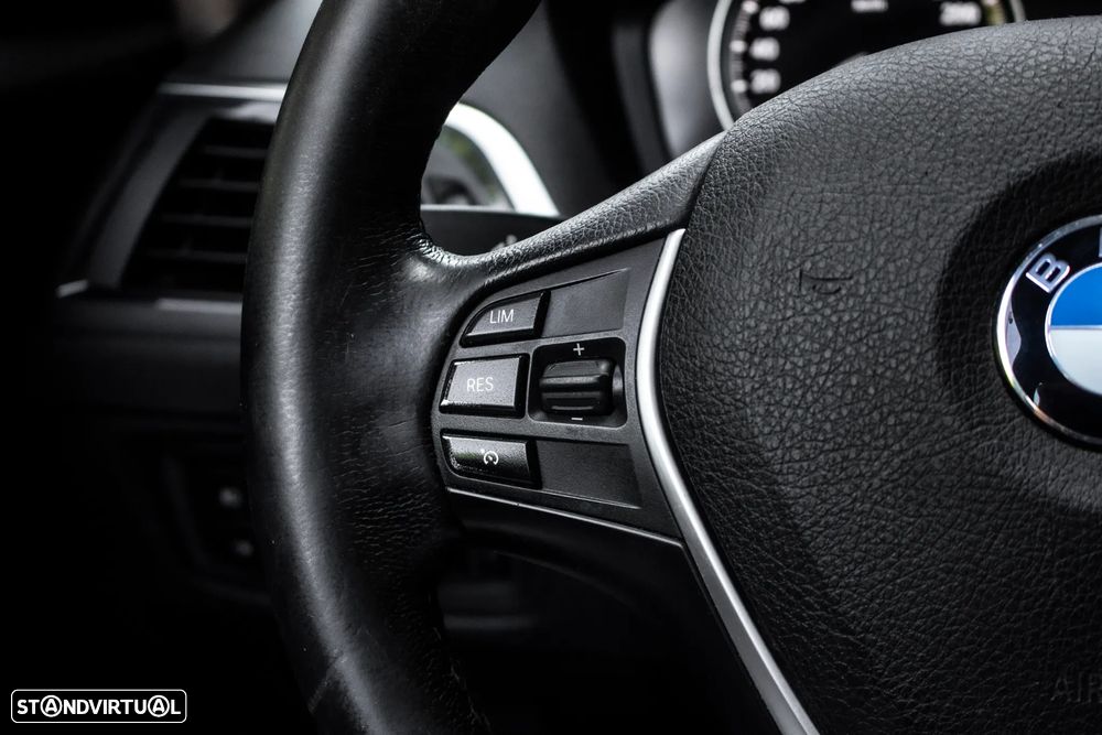 BMW 118 d Aut. Luxury Line - 13