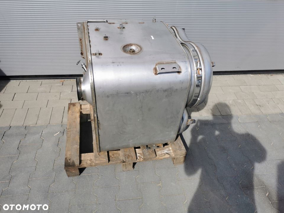 KATALIZATOR MAN TGX E6. BUDOWLANKA 81.15103.6114 - 1