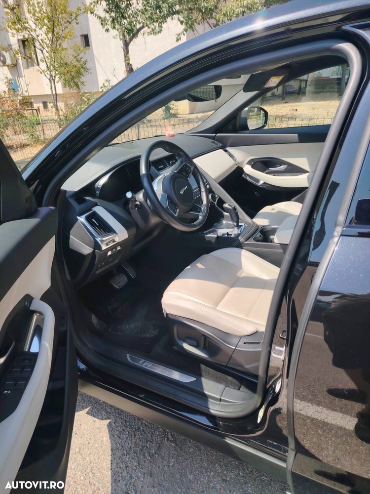 Jaguar E-Pace - 4