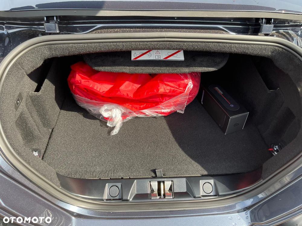 Ferrari Roma Spider - 10