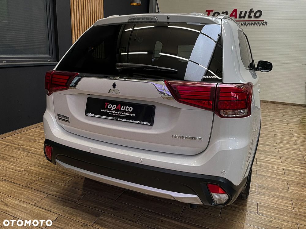 Mitsubishi Outlander 2.0 Instyle SDA 4WD CVT - 9