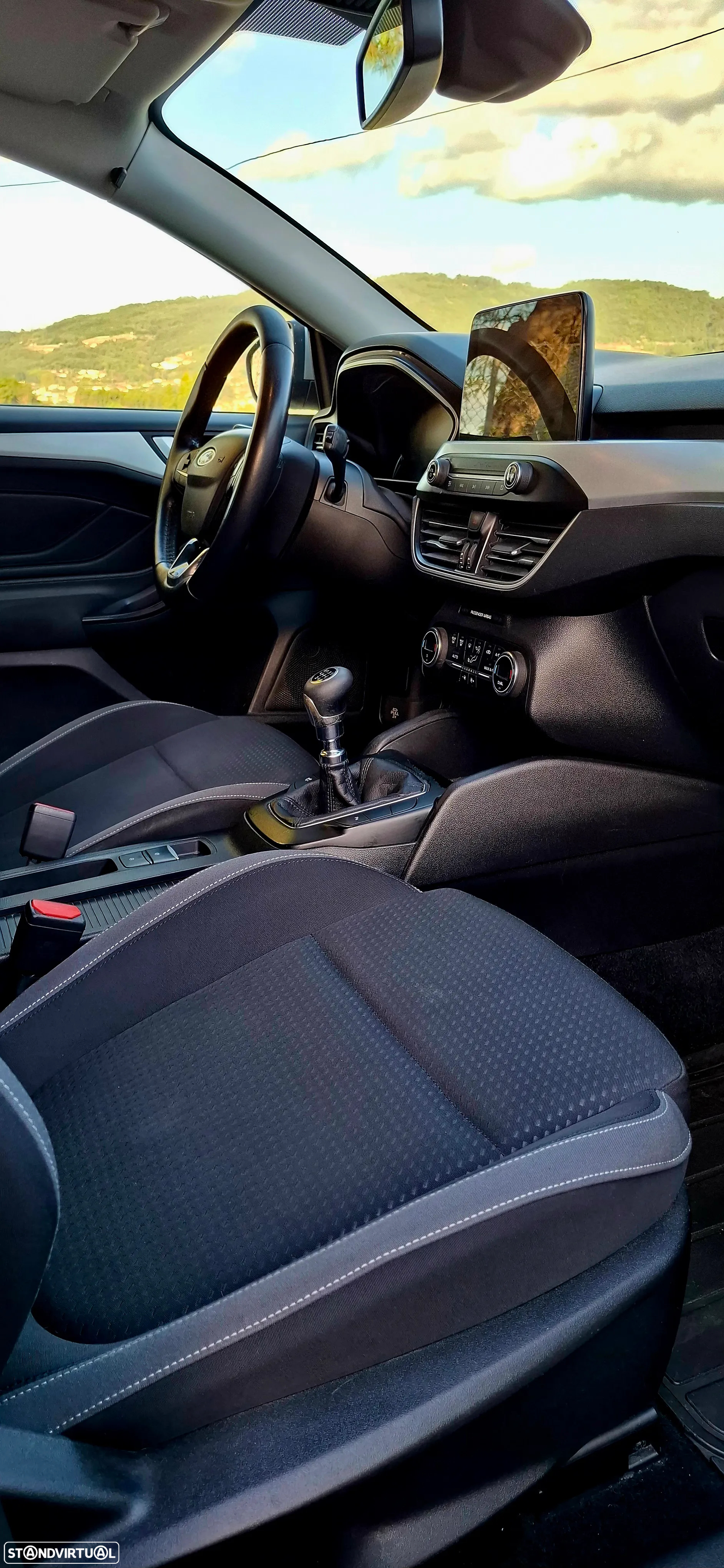 Ford Focus 1.5 TDCi EcoBlue Connected - 8
