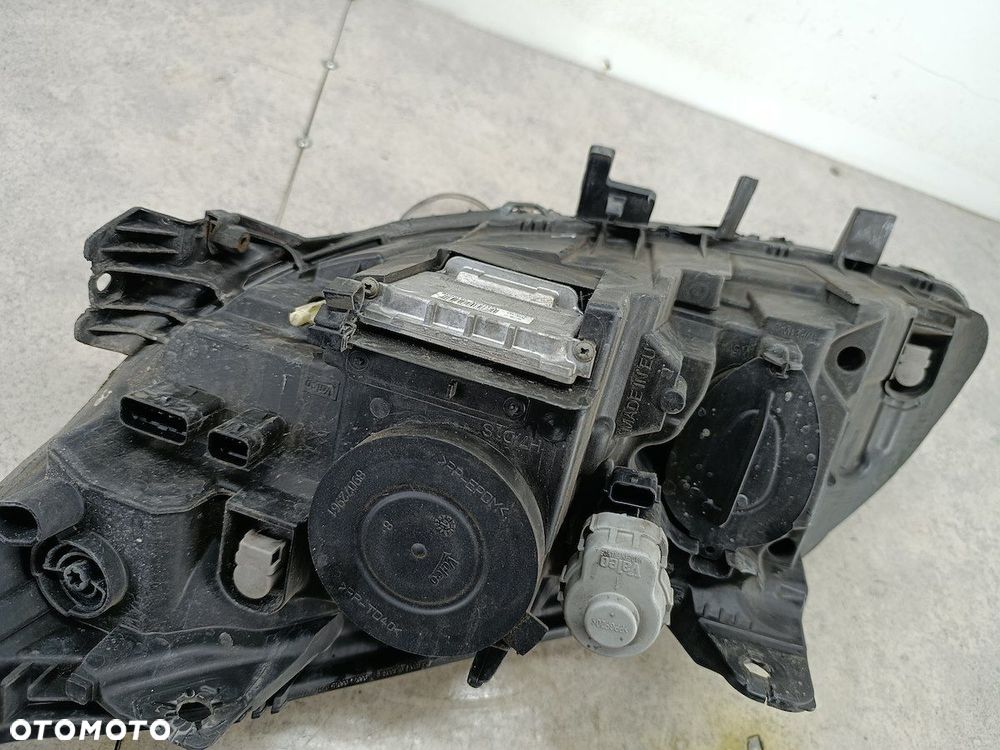 LAMPA PRZÓD PRAWA XENON RENAULT LAGUNA III 260100043R 89902279 89034934 - 11