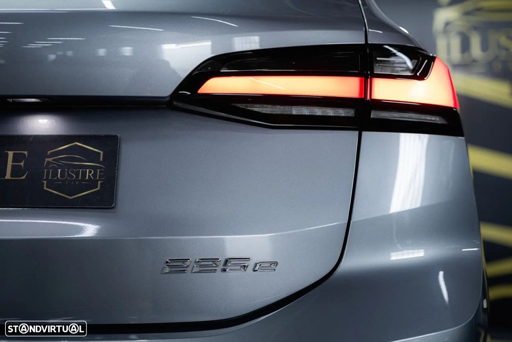 BMW 225xe Active Tourer e xDrive Line Luxury - 11