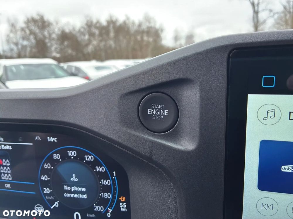 Volkswagen Caravelle - 26