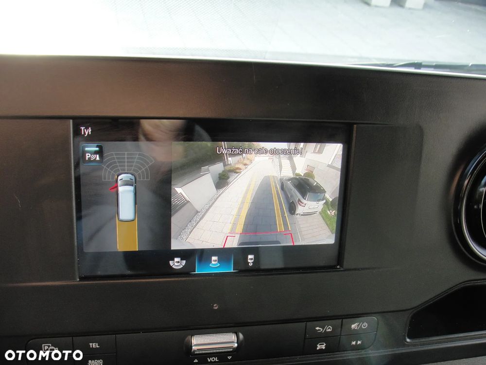 Mercedes-Benz Sprinter - 14