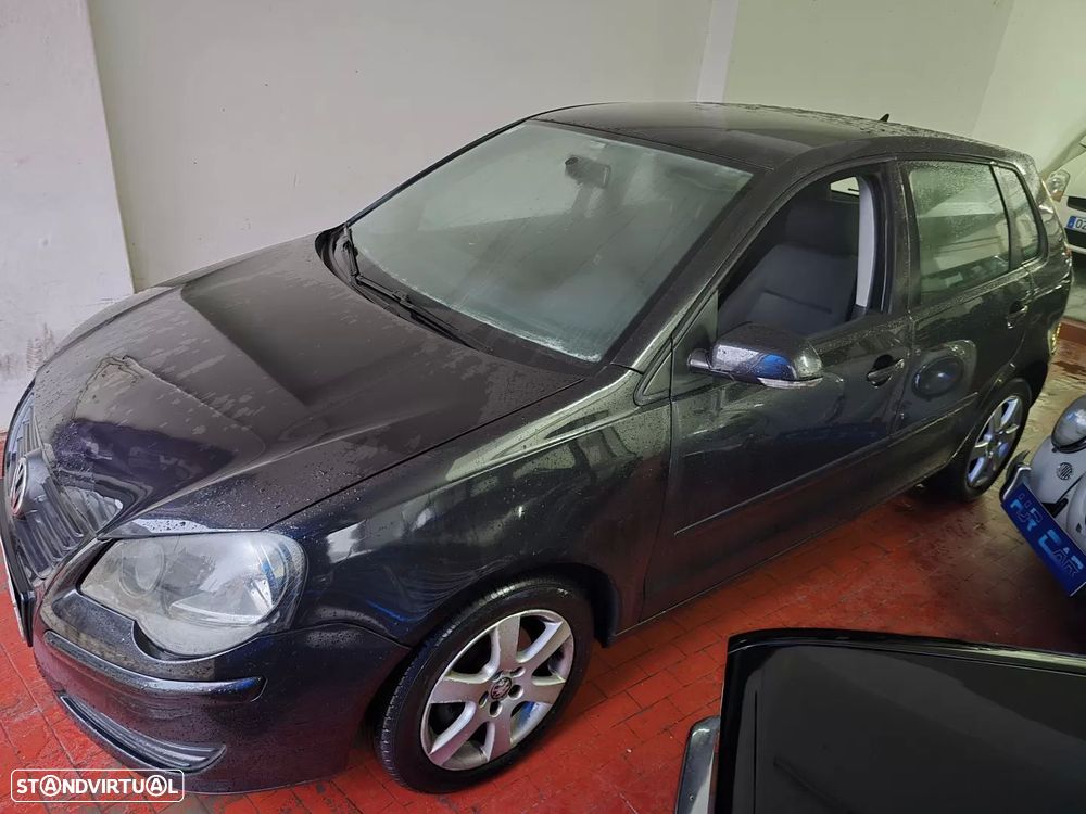 VW Polo 1.4 Trendline Pack Auto. - 1