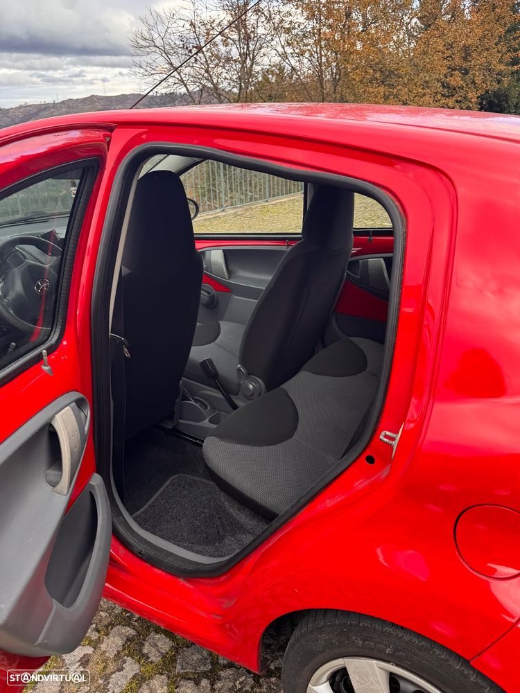 Toyota Aygo Standard - 4