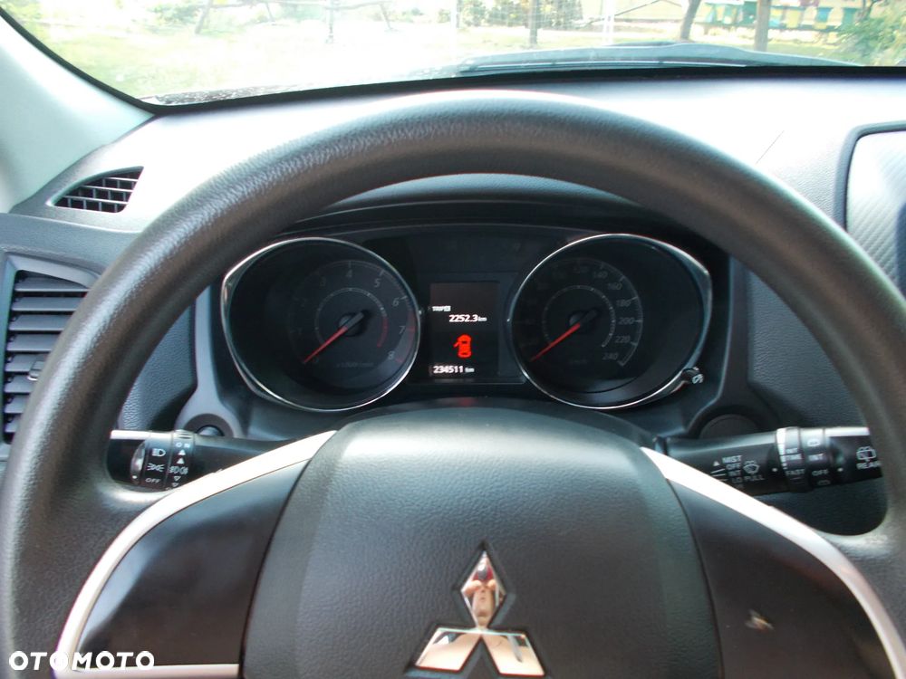 Mitsubishi ASX 1.6 Invite - 13