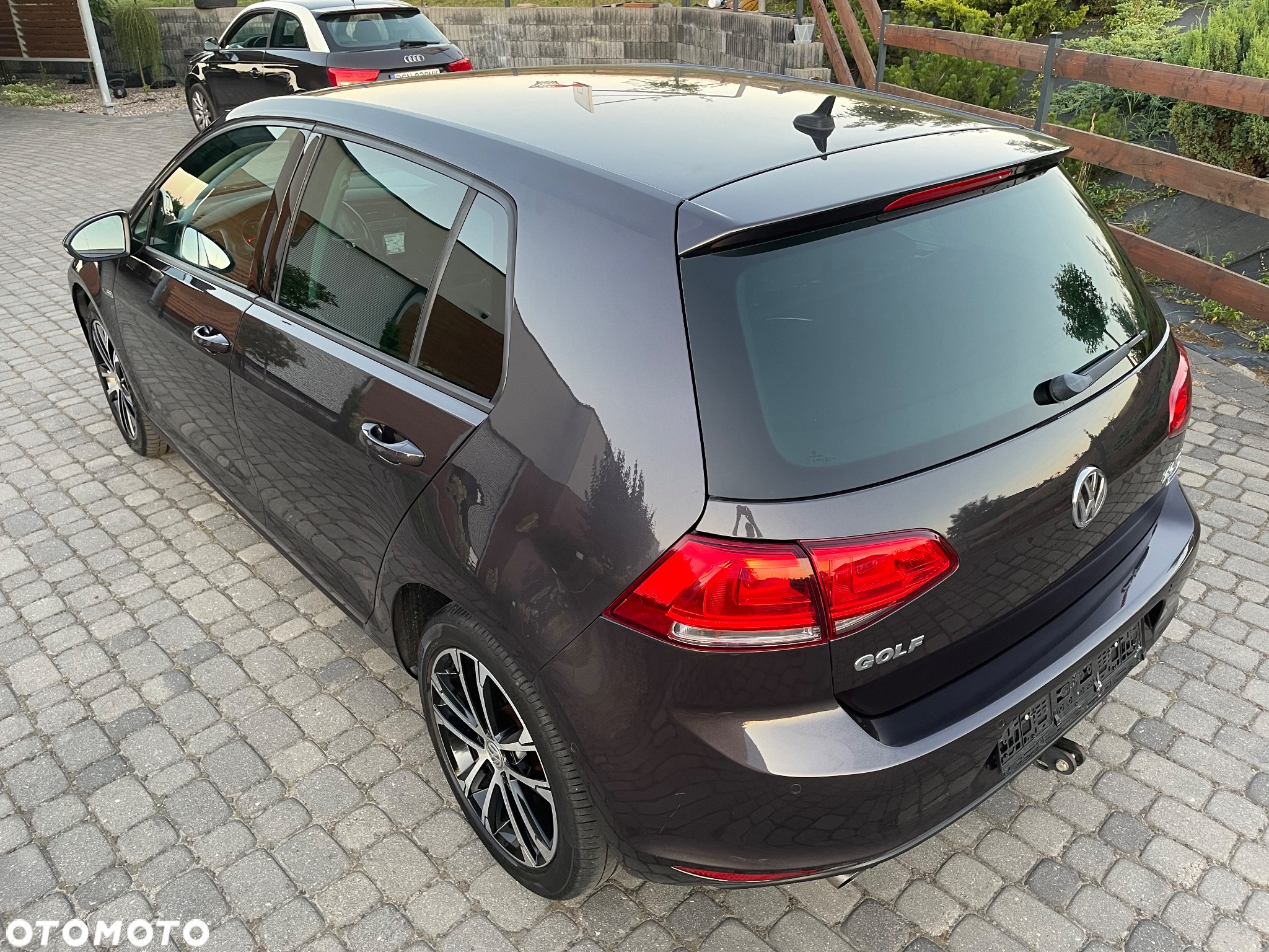 Volkswagen Golf 2.0 TDI BlueMotion Technology Lounge - 33