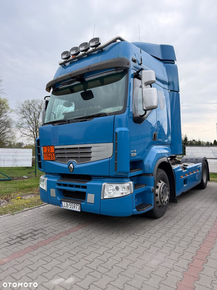 Renault Premium - 1