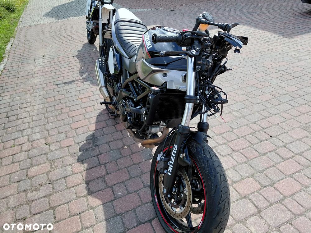 Suzuki SV - 8