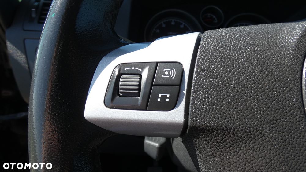 Opel Zafira 1.8 Family - 22