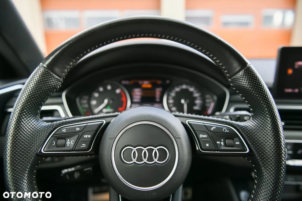 Audi A4 Avant 40 g-tron S tronic S line - 26