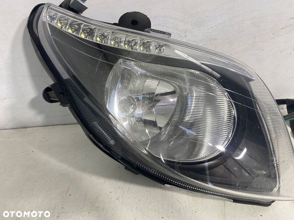 LAMPA PRAWY PRZÓD PRAWA PRZEDNIA SYM GTS 125 EVO EU - 4
