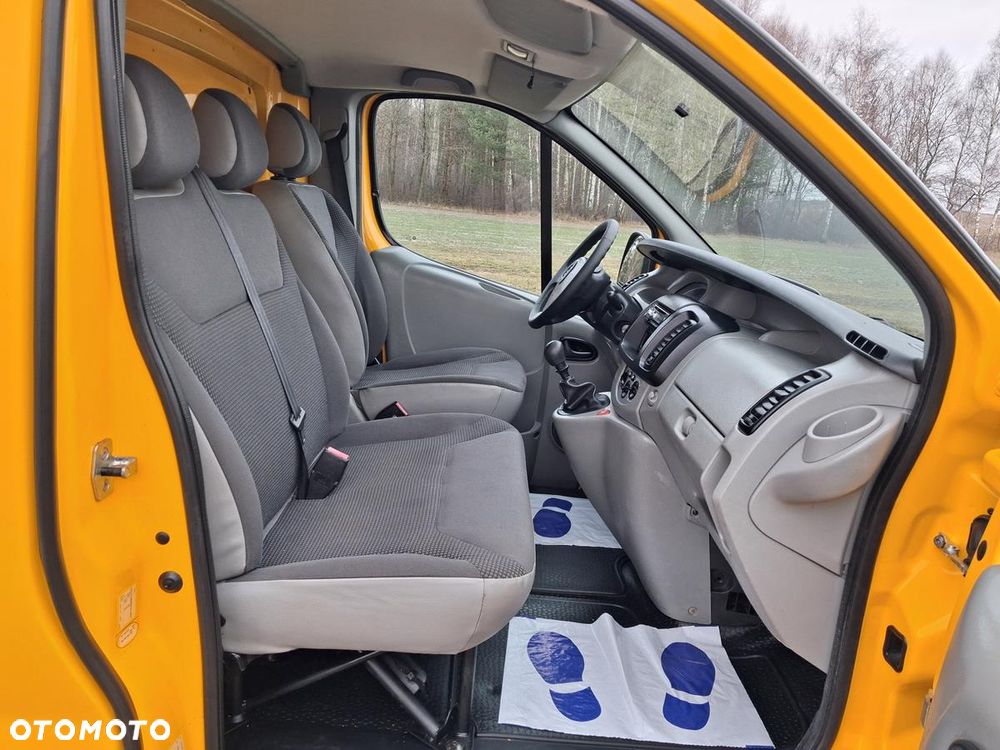 Opel Vivaro - 20