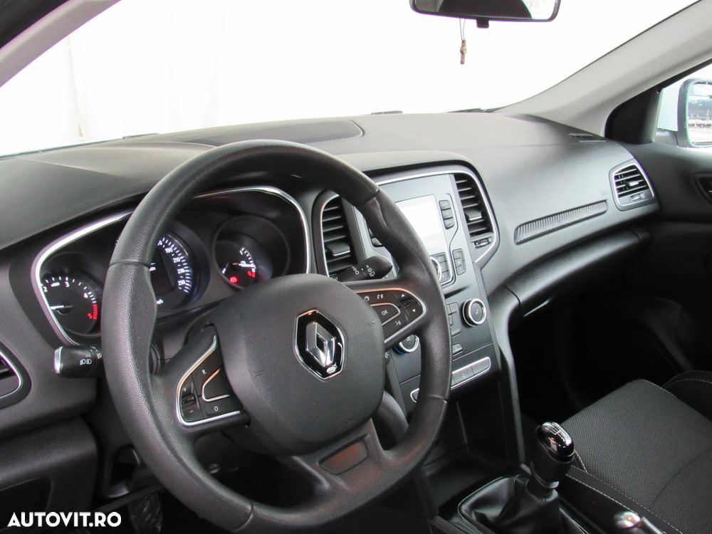 Renault Megane Blue dCi Life - 25