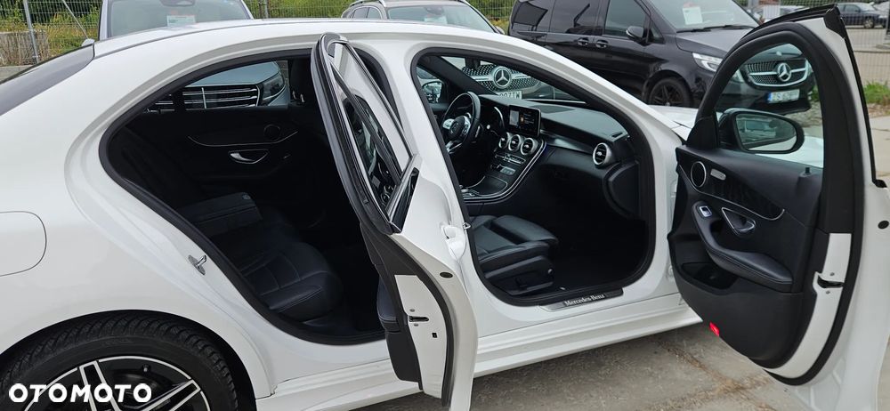 Mercedes-Benz Klasa C 220 d 4Matic 9G-TRONIC AMG Line - 17