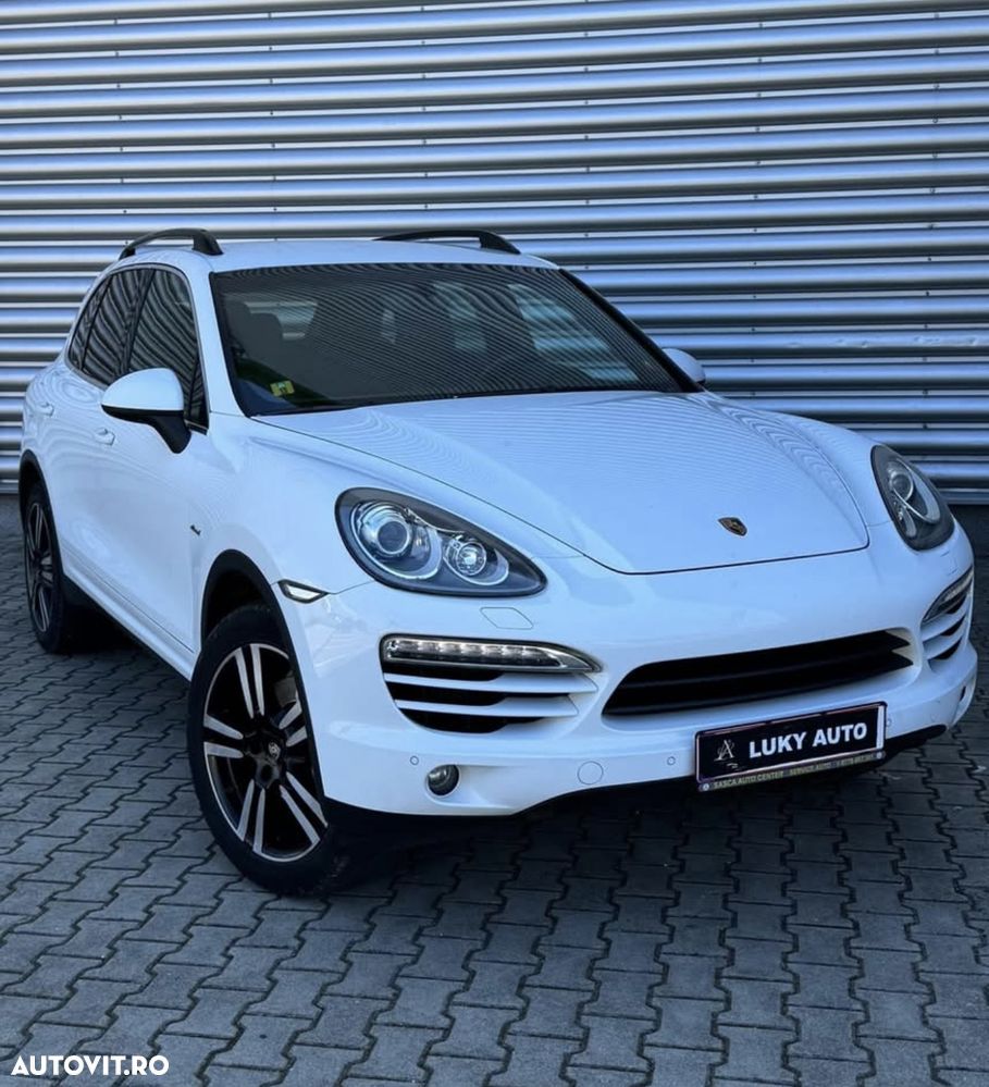 Porsche Cayenne - 2