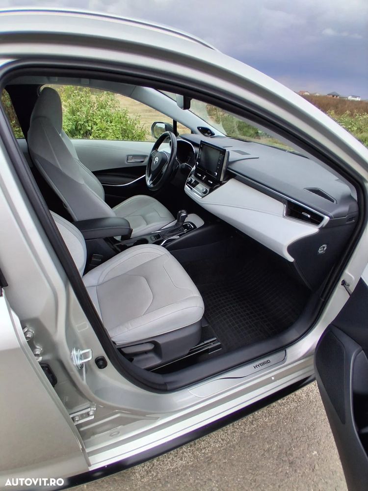 Toyota Corolla 2.0 Hybrid Touring Sports GR Sport - 29